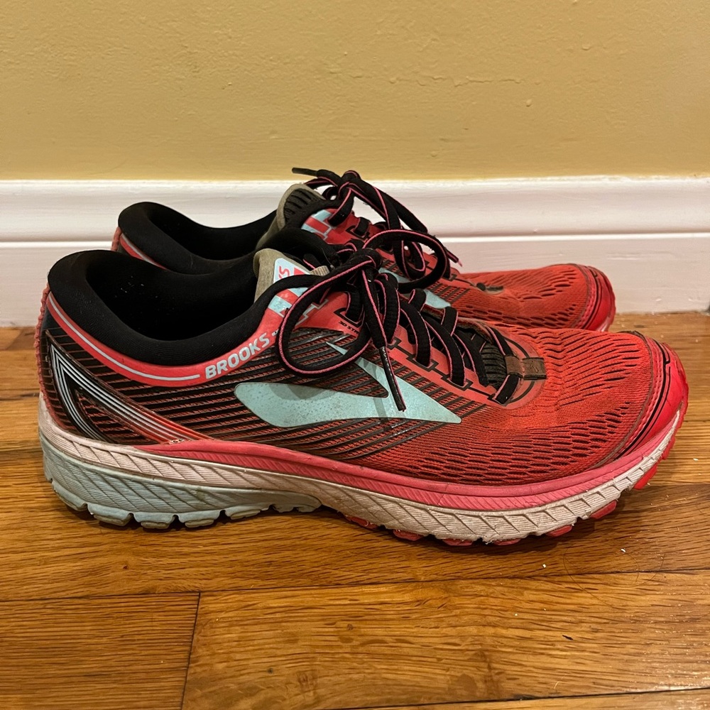 Brooks Ghost 10 Women’s Size 8